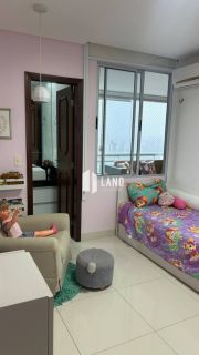 Vende Apartamento no Bairro de Fatima, 130m2 com 03 Suítes e 3 vagas de garagem, andar alto