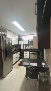 Vende Apartamento no Bairro de Fatima, 130m2 com 03 Suítes e 3 vagas de garagem, andar alto