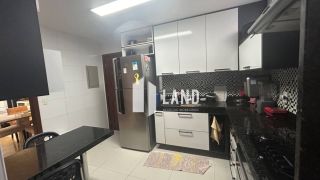 Vende Apartamento no Bairro de Fatima, 130m2 com 03 Suítes e 3 vagas de garagem, andar alto