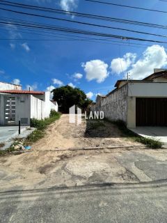 Lote / Terreno Comercial Para Vender no bairro Cidade dos Funcionarios em Fortaleza