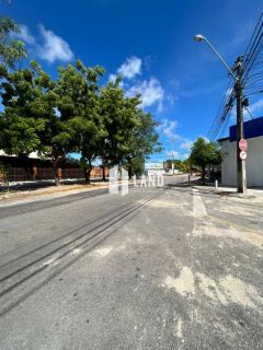 Lote / Terreno Comercial Para Vender no bairro Cidade dos Funcionarios em Fortaleza