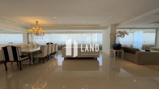 Apartamento com 232 M² Porteira fechada