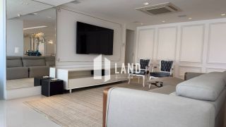 Apartamento com 232 M² Porteira fechada