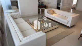 Apartamento com 232 M² Porteira fechada