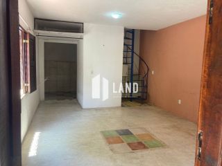 Excelente Terreno (com uma Casa Duplex construida com 90m²) para alugar as margens da CE-010 (Eusébio), 600m² (20x30) - R$ 2.700,00 - Cararu - Eusébio/CE 
