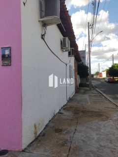 Casa de Esquina em Avenida de grande movimento Bairro Santo Antônio - Teresina-PI