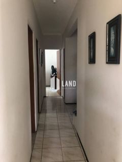 Casa com 3 dormitorios (1 suíte), 2 vagas de garagem, banheiro social, a venda, 125 m² por R$ 600.000 - Próxima a Av. Washington Soares - Parque Manibura - Fortaleza/CE