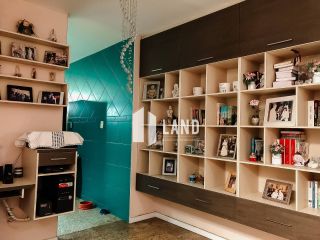 EXCELENTE CASA COM 2 FRENTES, COM 3 DORMITÓRIOS (2 SUÍTES), BANHEIRO SOCIAL, DECK COM CHURRASQUEIRA, DEPENDÊNCIA DE FUNCIONÁRIA COM BANHEIRO, 8 VAGAS DE GARAGEM,  A VENDA, 183 M², POR R$ 849.000 - PRÓXIMA A AV. BEZERRA DE MENEZES - SÃO GERARDO - FORTALEZA