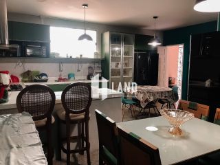 EXCELENTE CASA COM 2 FRENTES, COM 3 DORMITÓRIOS (2 SUÍTES), BANHEIRO SOCIAL, DECK COM CHURRASQUEIRA, DEPENDÊNCIA DE FUNCIONÁRIA COM BANHEIRO, 8 VAGAS DE GARAGEM,  A VENDA, 183 M², POR R$ 849.000 - PRÓXIMA A AV. BEZERRA DE MENEZES - SÃO GERARDO - FORTALEZA