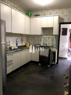 CASA COM 4 DORMITÓRIOS (2 SUÍTES), 6 VAGAS DE GARAGEM, BANHEIRO SOCIAL, PISCINA, ESCRITÓRIO, DEPENDÊNCIA COM BANHEIRO, A VENDA, 300 M² (ÁREA CONSTRUÍDA) - 775,5 M² (TERRENO 23,5x33) - POR R$ 2.200.000 PRÓXIMA A AV. PONTES VIEIRA - DIONÍSIO TORRES - FORTAL