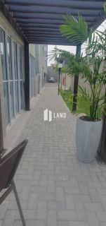 Apartamento à venda na melhor localização do bairro Vicente Pinzon, 59,64m², totalmente nascente, vista total para a Praia do Futuro.