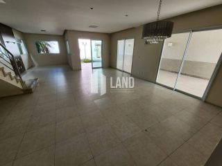 Casa em Condomínio com 3 suítes, 277M² no bairro Jose de Alencar em Fortaleza!