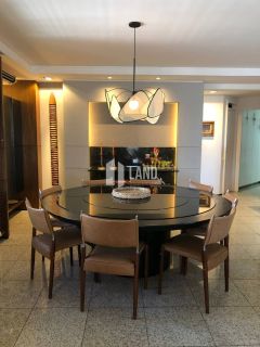 Apartamento com 4 suítes e 5 banheiros à Venda, 300 m² por R$ 1.790.000!