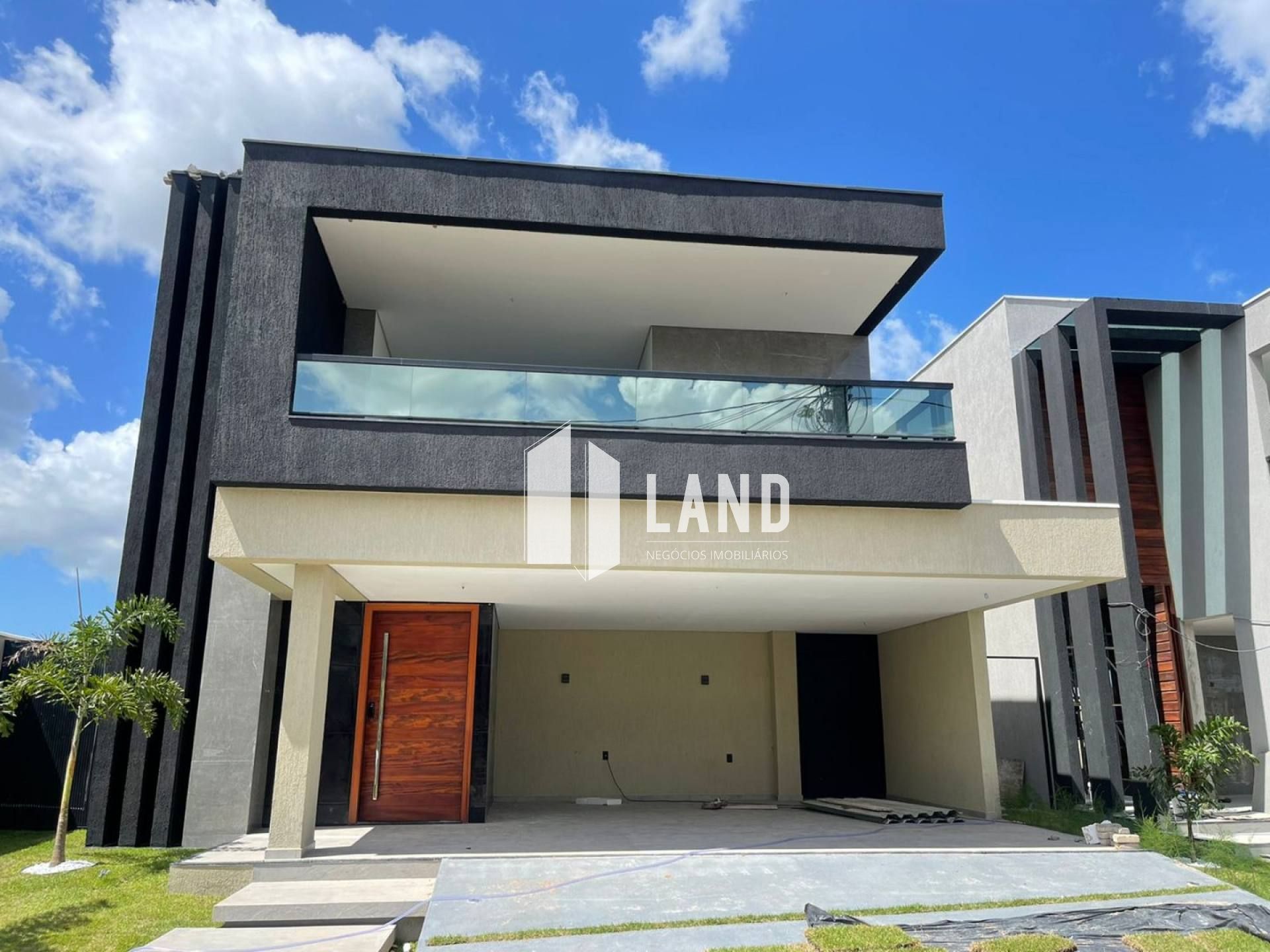 Casa de Luxo em Condomínio Exclusiva na Cidade Alpha!