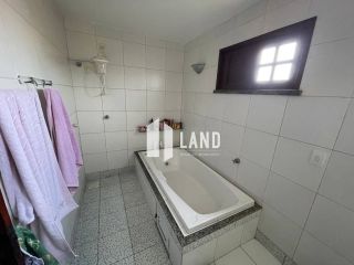 Residência Neo Clássica no Condomínio Quintas do Lago!