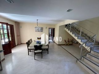Residência Neo Clássica no Condomínio Quintas do Lago!