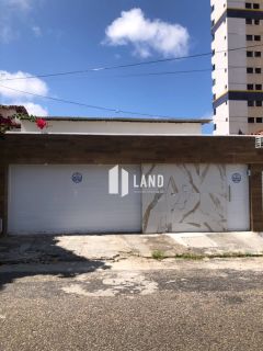 CASA NO BAIRRO DE FÁTIMA COM 1 SUÍTE (COM PROJETO PARA FAZER MAIS 2 SUÍTES COM CLOSET NO PAVIMENTO SUPERIOR DA CASA), LAVABO, 3 VAGAS, A VENDA, 84M² (TERRENO 174M²) - R$ 750.000 - BAIRRO DE FÁTIMA (PRÓXIMA A AV. 13 DE MAIO E AGUANAMBI) - FORTALEZA/CE