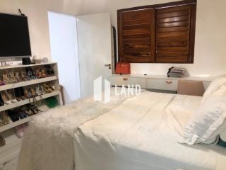 CASA NO BAIRRO DE FÁTIMA COM 1 SUÍTE (COM PROJETO PARA FAZER MAIS 2 SUÍTES COM CLOSET NO PAVIMENTO SUPERIOR DA CASA), LAVABO, 3 VAGAS, A VENDA, 84M² (TERRENO 174M²) - R$ 750.000 - BAIRRO DE FÁTIMA (PRÓXIMA A AV. 13 DE MAIO E AGUANAMBI) - FORTALEZA/CE