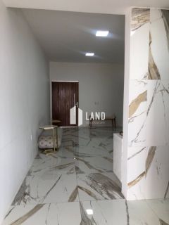 CASA NO BAIRRO DE FÁTIMA COM 1 SUÍTE (COM PROJETO PARA FAZER MAIS 2 SUÍTES COM CLOSET NO PAVIMENTO SUPERIOR DA CASA), LAVABO, 3 VAGAS, A VENDA, 84M² (TERRENO 174M²) - R$ 750.000 - BAIRRO DE FÁTIMA (PRÓXIMA A AV. 13 DE MAIO E AGUANAMBI) - FORTALEZA/CE