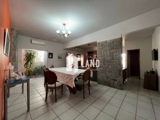 Casa de Esquina no Bairro Ininga Teresina - PI
