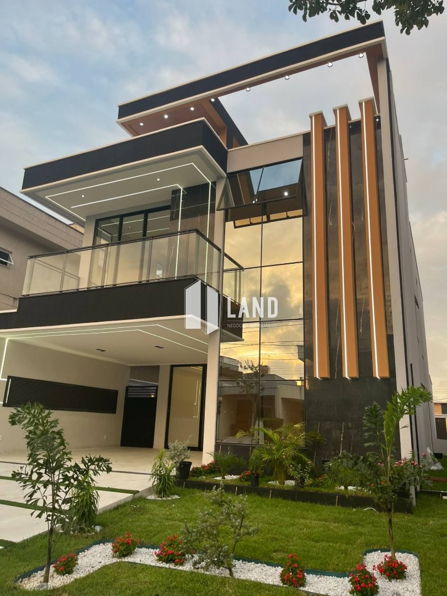 CASA DUPLEX NO CONDOMÍNIO TERRAS 1 - CIDADE ALPHA CE - POR R$ 1.950.000,00