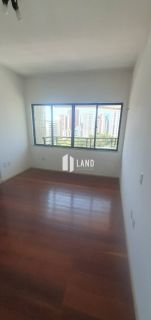 Apartamento no bairro Meireles.