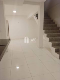 Casa duplex por apenas R$550.000,00 - 4 suítes no bairro Sao Bento em Fortaleza
