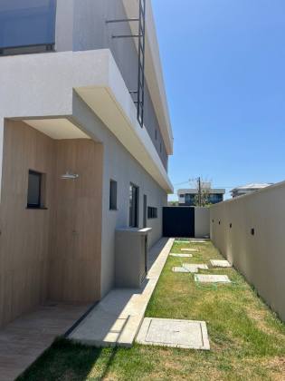 CASA A VENDA NA CIDADE ALPHA!