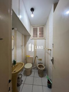 Casa com 4 quartos (1 suíte), 6 vagas de garagem, 2 banheiros sociais, 2 salas, 2 cozinhas, a venda, 243 m², por R$ 690.000 - Próxima ao Shopping RioMar - Papicu - Fortaleza/CE