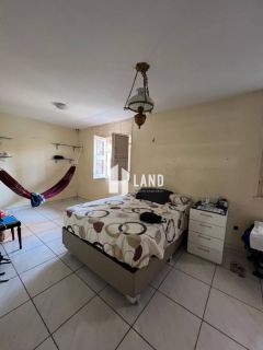 Casa com 4 quartos (1 suíte), 6 vagas de garagem, 2 banheiros sociais, 2 salas, 2 cozinhas, a venda, 243 m², por R$ 690.000 - Próxima ao Shopping RioMar - Papicu - Fortaleza/CE