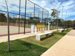Sobre terreno com 330 m² à venda em Eusébio - CE