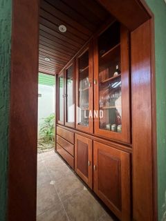 CASA A VENDA NO BAIRRO DE LOURDES - 360m² - R$ 1.950.000,00