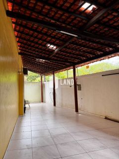 Excelente casa no Bairro Acarape frente para Av Maranhão - Teresina - PI