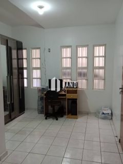 Excelente casa no Bairro Acarape frente para Av Maranhão - Teresina - PI