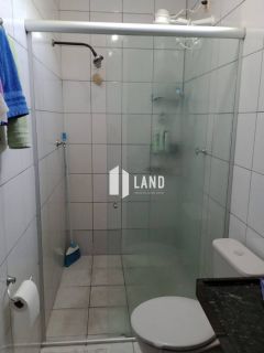Excelente casa no Bairro Acarape frente para Av Maranhão - Teresina - PI