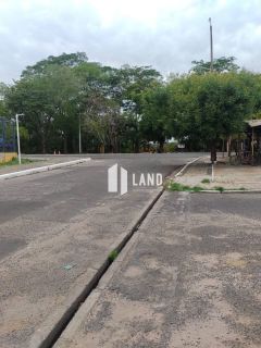 Excelente casa no Bairro Acarape frente para Av Maranhão - Teresina - PI