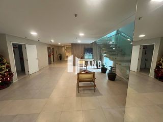 Apartamento Para Vender com 04 quartos 03 suítes no bairro Guararapes em Fortaleza
