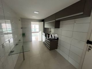 Apartamento Para Vender com 04 quartos 03 suítes no bairro Guararapes em Fortaleza