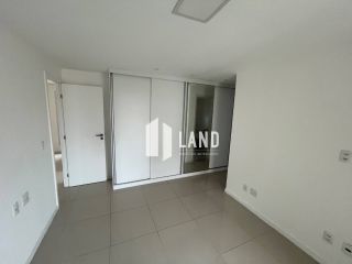 Apartamento Para Vender com 04 quartos 03 suítes no bairro Guararapes em Fortaleza