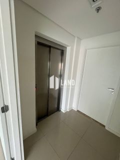 Apartamento Para Vender com 04 quartos 03 suítes no bairro Guararapes em Fortaleza