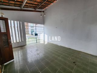 Vendo Casa Plana no Benfica - Ótima Oportunidade - Por R$ 298.000,00