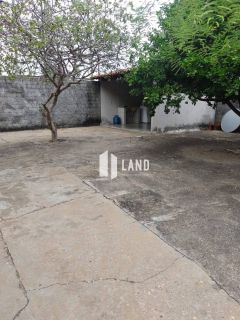 Excelente casa Duplex no Bairro Lourival Parente - Teresina - PI