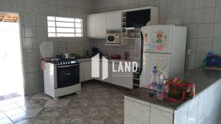 Excelente casa Duplex no Bairro Lourival Parente - Teresina - PI