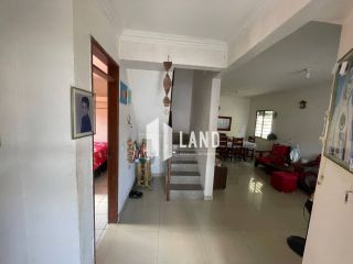 Casa Para Vender com 05 quartos 03 suítes no bairro Passare em Fortaleza