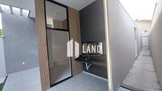 Casa Para Vender com 3 quartos 3 suítes no bairro Messejana em Fortaleza