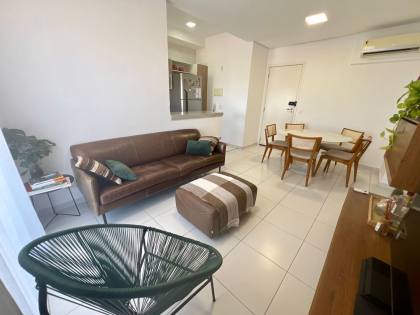 Apartamento na Zona Leste, de 61m2 de 02 quartos sendo 01 suíte