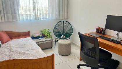 Apartamento na Zona Leste, de 61m2 de 02 quartos sendo 01 suíte