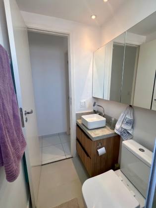 Apartamento na Zona Leste, de 61m2 de 02 quartos sendo 01 suíte