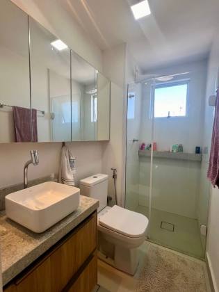 Apartamento na Zona Leste, de 61m2 de 02 quartos sendo 01 suíte