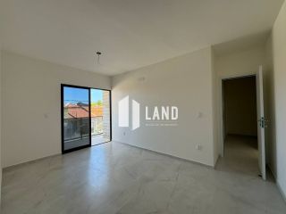 Casa Para Vender com 4 quartos 4 suítes no bairro Jardim das Oliveiras em Fortaleza.